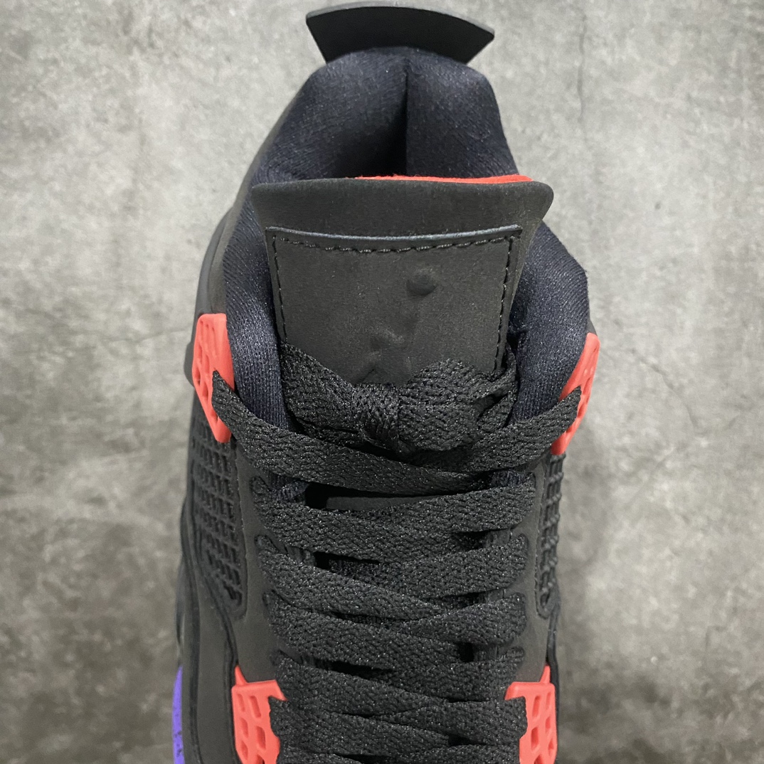 图片[8]-【PB版本】Air Jordan AJ4 NRG Raptors 猛龙黑紫配色 AQ3816-065nn耗时半年巨作 40余配色陆续出货 全套原纸板楦头开发 调试30余版 确保原汁原味完美呈现四代版型 一比一鞋头弧度高度趴度鞋身弧度 此版本只针对中端市场 皮料材质有所更替 其他数据细节工艺流程均保持公司一致 细节品控鞋型随意秒杀市面3XX 4XX 原厂TPU网格鞋带扣 正确内里网布 菱角分明不变形无多余毛边 柔软性质感一致于原鞋 原厂织唛标 原厂飞人电绣工艺 独家绑鞋带手法 印刷中底布 四线拉帮 米色美纹纸贴合固定 进口港宝加持 后跟自然饱满 全鞋荧光划线卡点 追求极致完美 每一双都是工艺品 多重QC质检 超越公司货的品控标准 实实在在的免检产品 尺码：40 40.5 41 42 42.5 43 44 44.5 45 46 47.5-莆田鞋批发中心