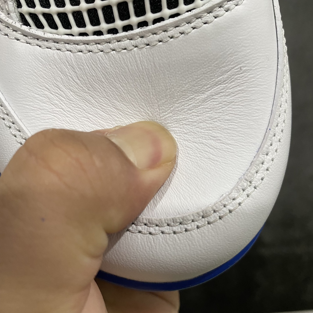 图片[2]-【老DT版】Air Jordan AJ4 Retro 赛车蓝 308497-117n老牌AJ大厂出品 原纸板楦头开发原厂特供皮料加持 确保原汁原味 完美呈现四代版型n一比一鞋头弧度高度鞋身弧度 数据细节工艺流程均保持原鞋一致n皮料切割菱角分明 不变形无多余毛边 柔软性质感一致于原鞋原厂织唛标 原厂飞人电绣工艺 后跟定型进口港宝加持 自然饱满 全鞋荧光划线卡点 追求极致完美 每一双都是工艺品 多重QC质检 超越公司货的品控标准 实实在在的免检产品  尺码：40 40.5 41 42 42.5 43 44 44.5 45 46 47.5-莆田鞋批发中心