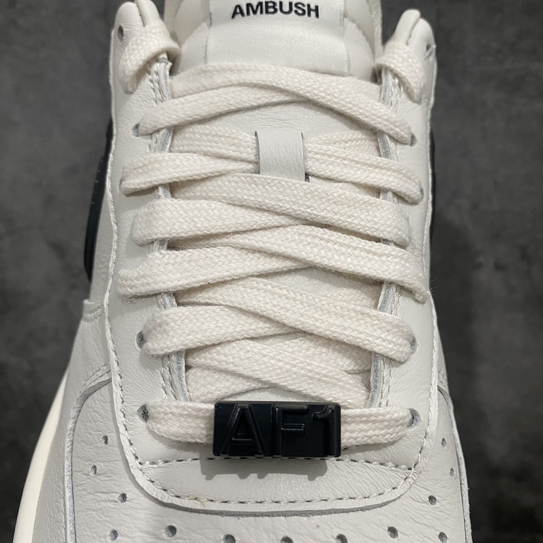 图片[3]-【OG纯原版】 Ambush x AF1 Air Force 1 Low 空军一号低帮运动板鞋 联名大钩白黑 DV3464-002n全新版本 OG大厂出品n最长耗时3个月开发终于完美出货n可对标市场最优版本 完美品控全套原原楦纸版 原厂Prime Asia贝利进口皮料加持内里及脚垫均贴附软质真皮❌区别市面版本n越南原大装底数据 私模大底最大开发至47.5 左右脚Logo不同 注意区分 全鞋电脑针车 工整有序 视觉效果满分 新版鞋撑改用纸团代替 原厂港宝加持完美还原灵魂版型 原盒原配从里到外百分百还原 所有细节均可匹配公司原版 发外贸可100%充正SIZE：36-47.5-莆田鞋批发中心