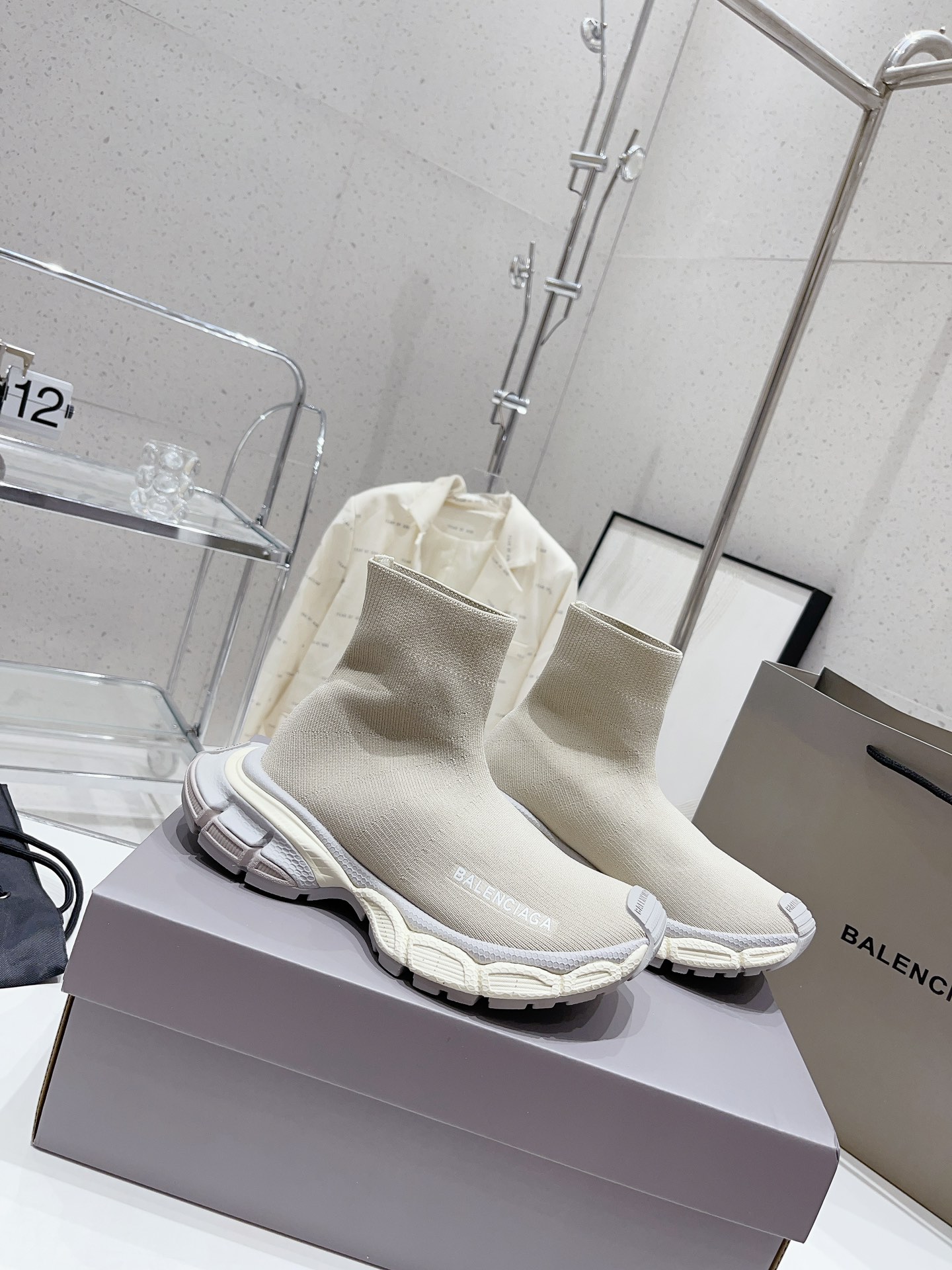 BALENCIAGA巴黎世家新款新款