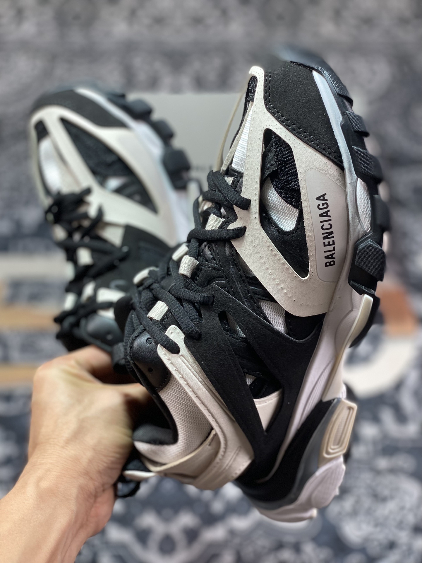 Balenciaga Track Trainers 3.0 Retro Wild Running Grandpa Jogging Shoes ”Black and White Light Sand Gray” 542436 W3SU5 9791