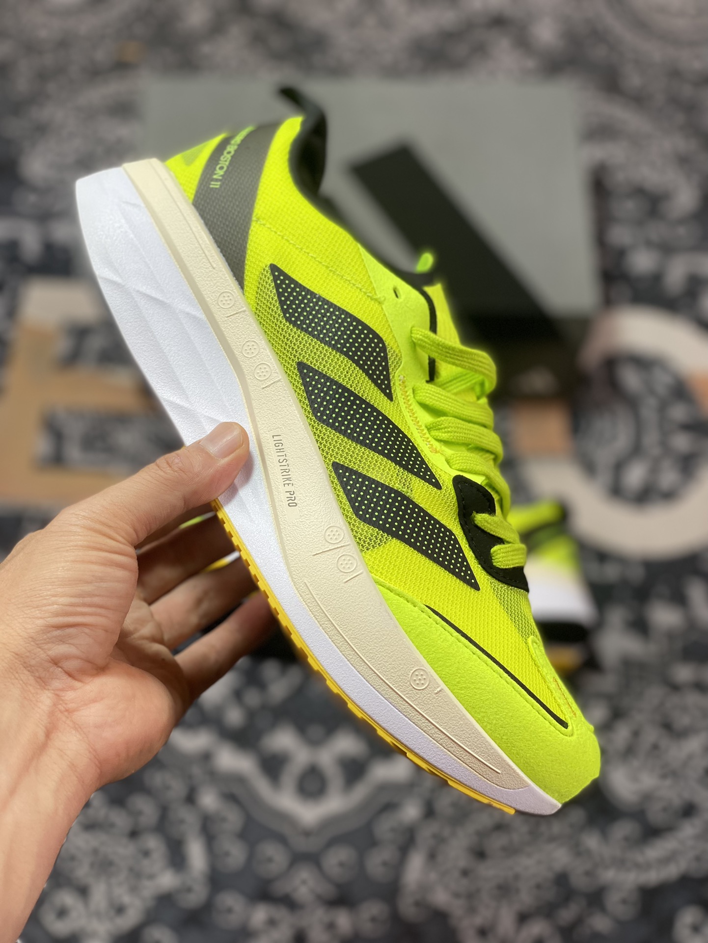 200 阿迪达斯Adidas Adizero Boston 11 波士顿11代系列低帮慢跑鞋“网织荧光黄黑”GX6650