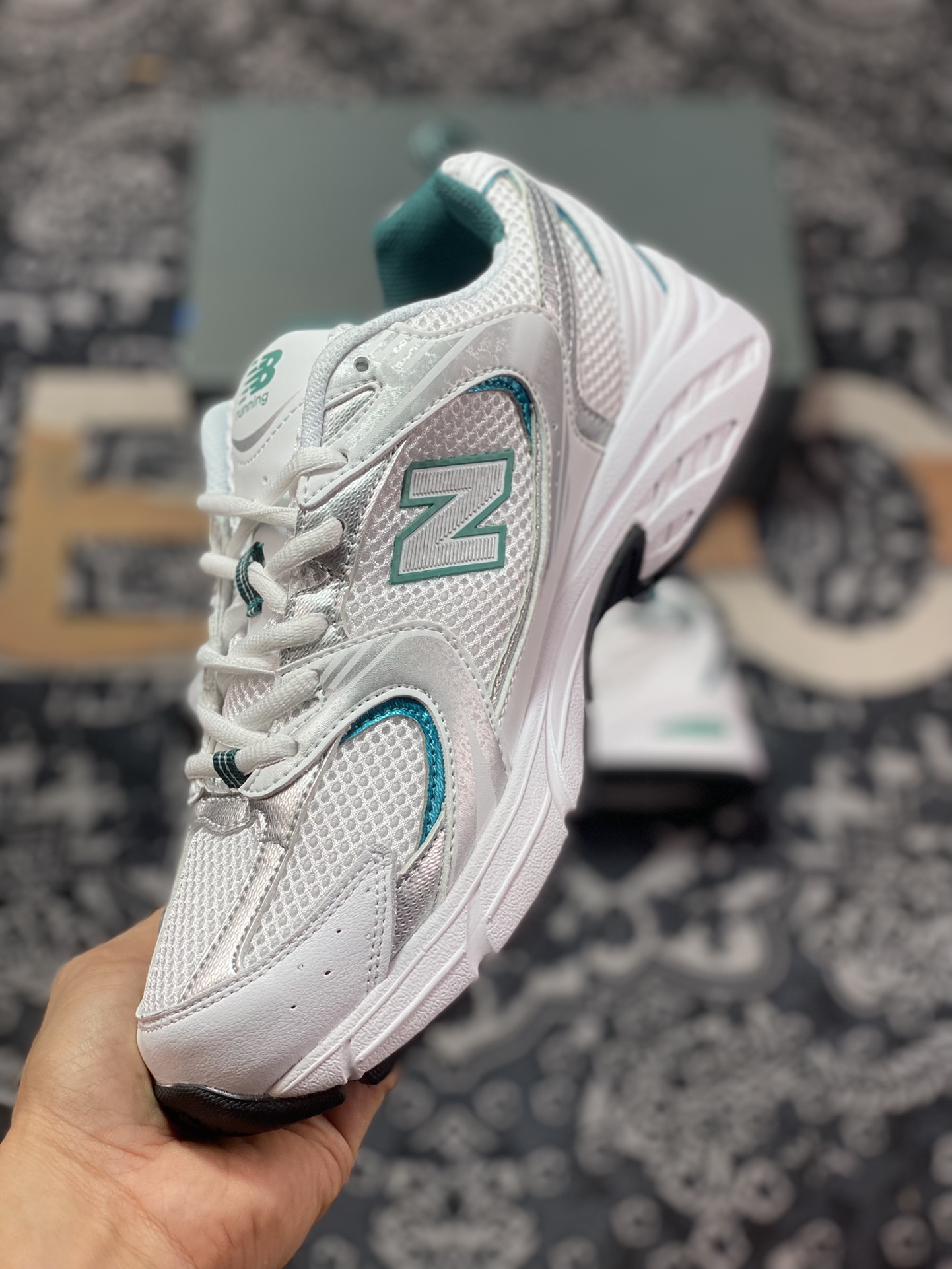 NBNew Balance MR530 series retro dad style mesh running casual sports shoes ”Silver Metallic Green” MR530AB