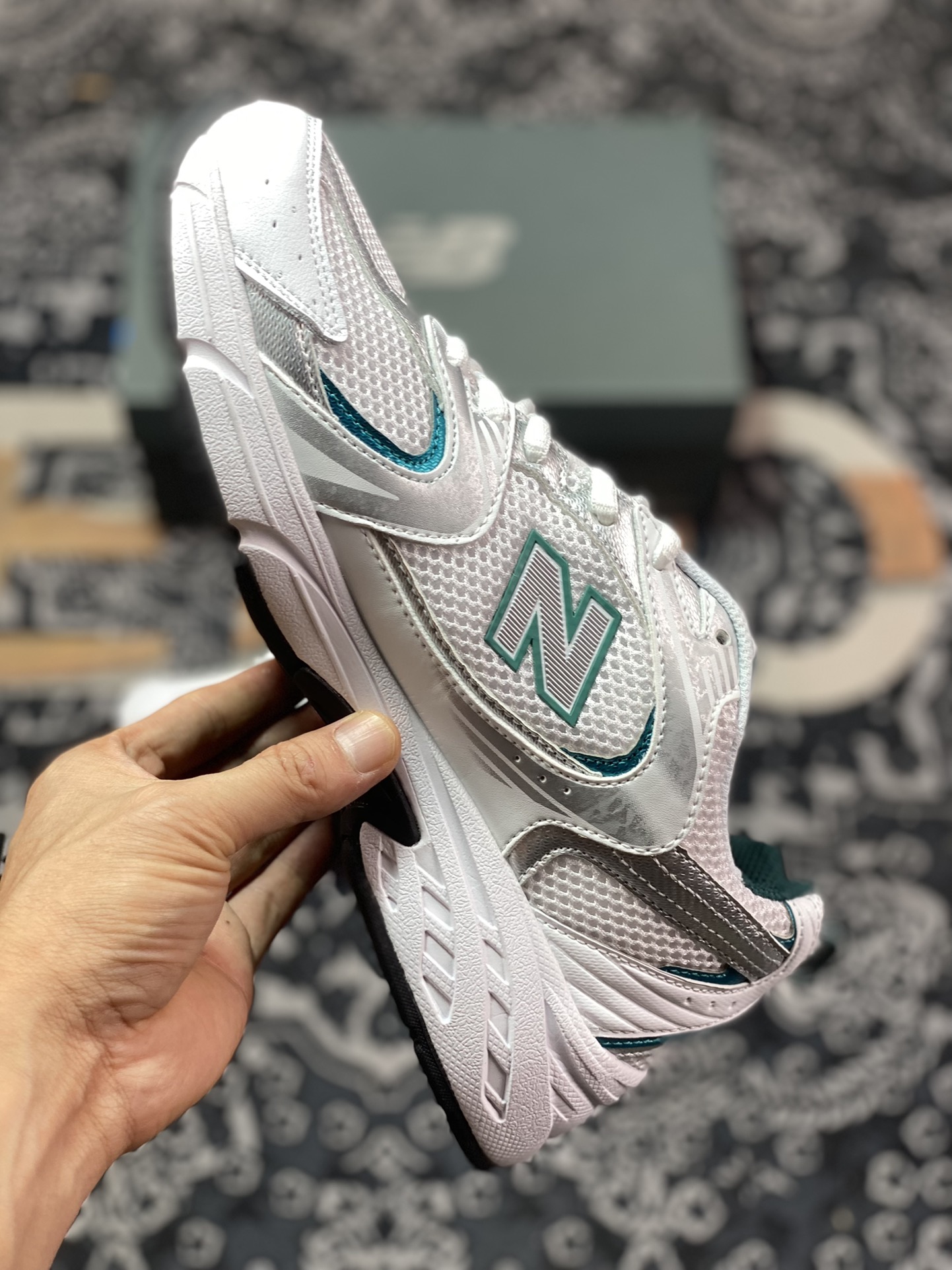 NBNew Balance MR530 series retro dad style mesh running casual sports shoes ”Silver Metallic Green” MR530AB