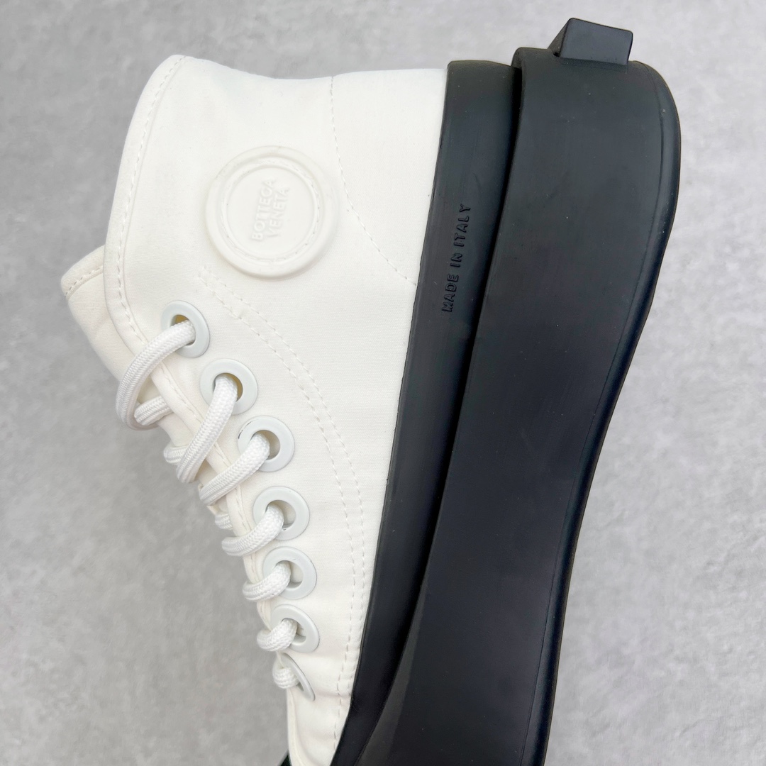 图片[7]-Bottega Veneta Jumbo BV葆蝶家2023最新款大头鞋帆布鞋情侣款 鞋面原版尼龙帆布 值得一提的是鞋底花费一个月开模反复测试过的丝膜大底做到几乎完美 TPU大底+水台 全新𝐙𝐏一致全套包装 Size 35 36 37 38 39 40 41 42 43 44 45-选品中心