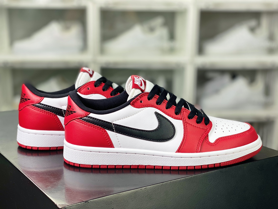 Air Jordan 1 Low OG ”Chicago” AJ1 Jordan first generation low-top classic basketball shoes ”Bulls Chicago white red black” 705329-600