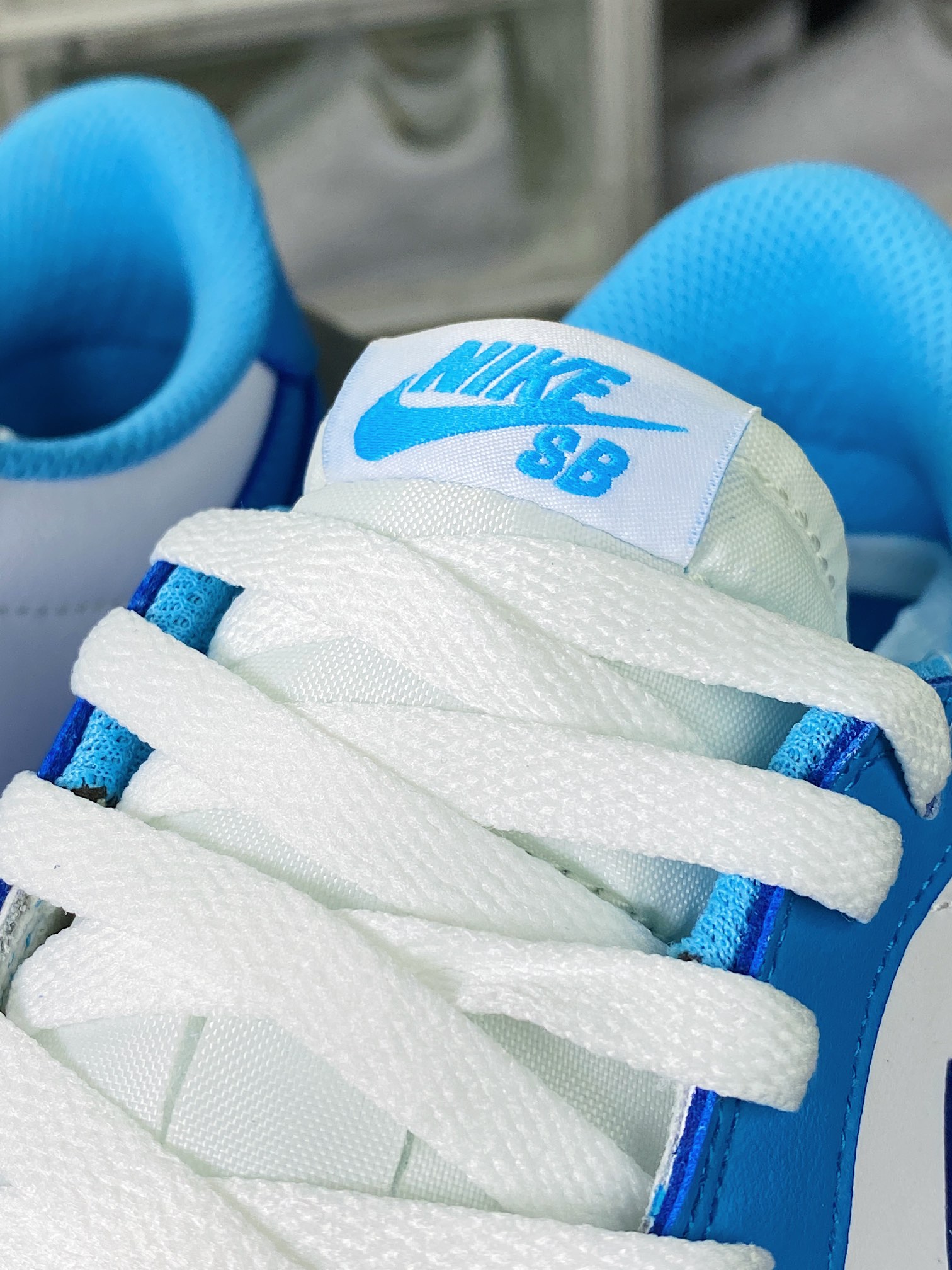 Eric Koston x Dunk SB x Air Jordan 1 Low ”Carolina Blue” SB mixed AJ1 Jordan first generation basketball shoes ”North Carolina Blue and White Low Top” CJ7891-401