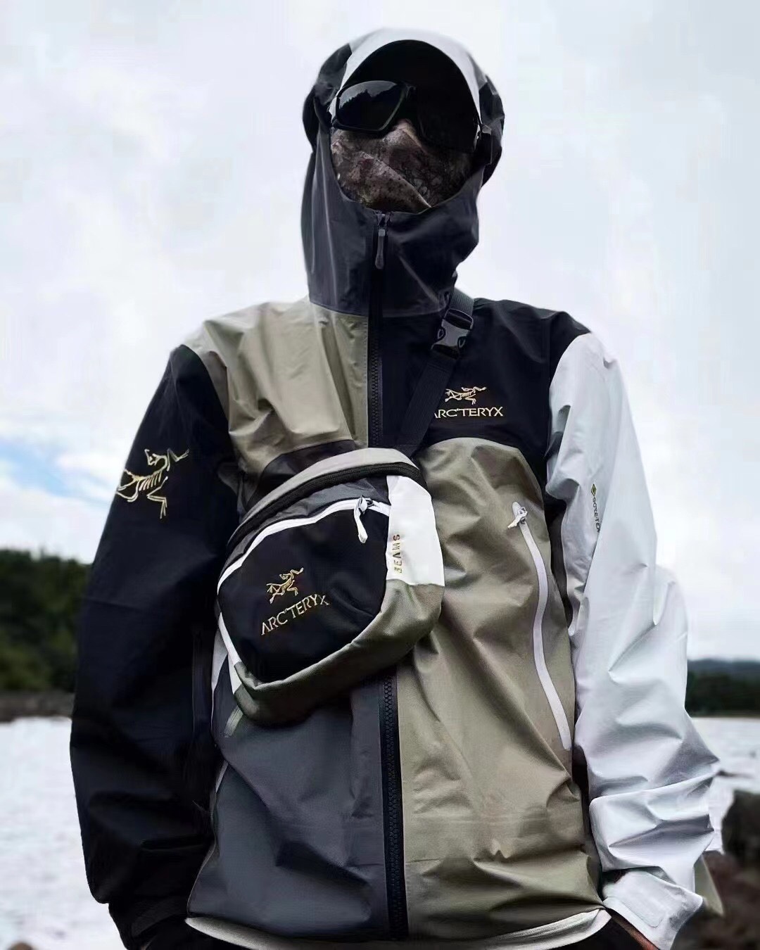 。 Beams x Arcteryx 拼色刺绣始祖鸟冲锋衣 连帽硬壳夹克外套刘雯 李现 井柏然 各路男神