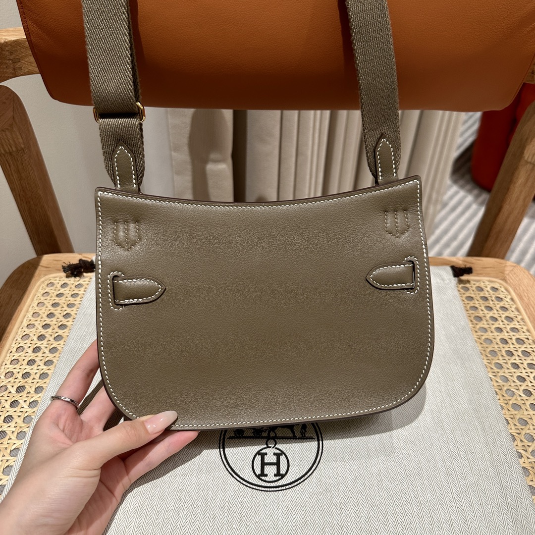 Mini Jypsiere Etoupe Swift Leather Gold Hardware Handmade Crossbody Bag 3 i1692254214 1495 1