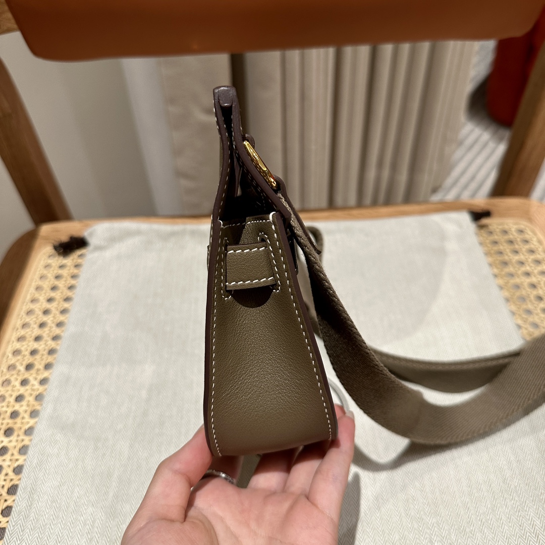 Mini Jypsiere Etoupe Swift Leather Gold Hardware Handmade Crossbody Bag 4 i1692254214 5987 2