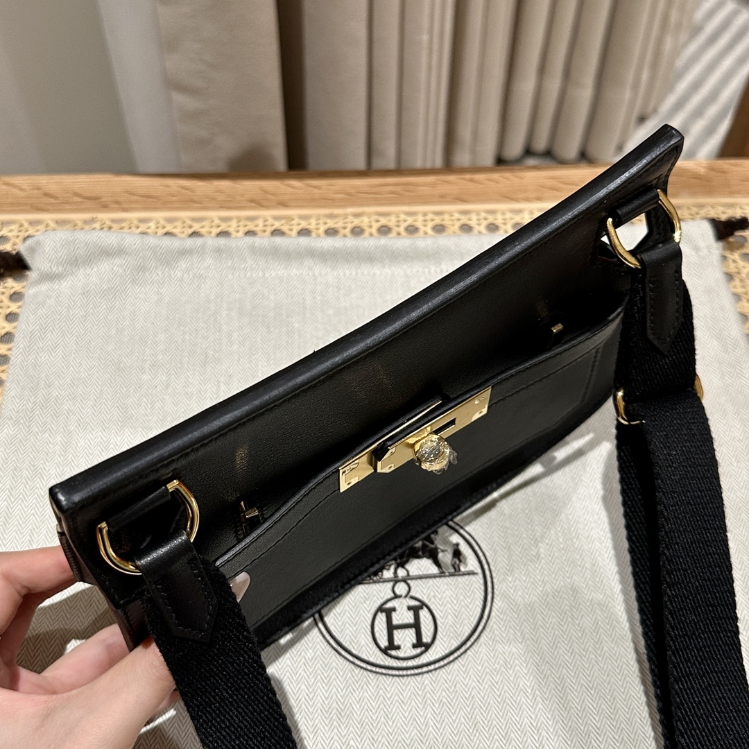 Handmade Mini Jypsiere Black Swift Leather Gold Hardware Shoulder Bag 7 i1692254778 1091 6