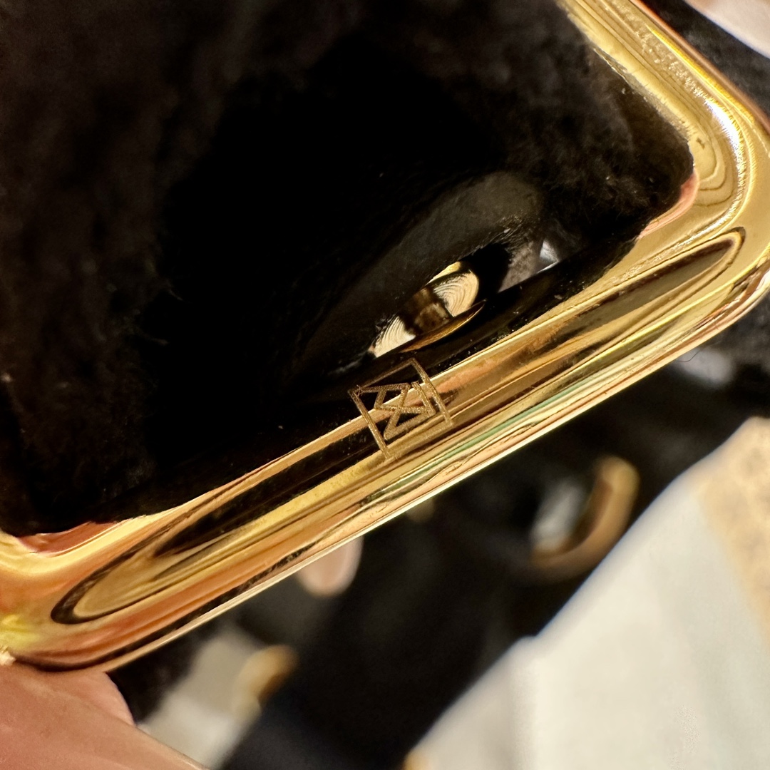 Handmade Mini Jypsiere Black Swift Leather Gold Hardware Shoulder Bag 6 i1692254778 3122 5