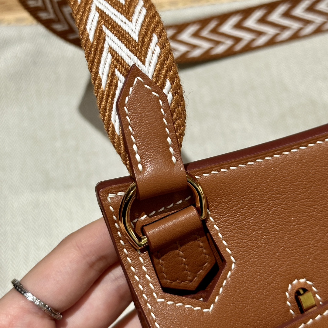 Handmade Mini Jypsiere Bag in Gold Swift Leather with Gold Hardware 3 i1692254987 6222 1