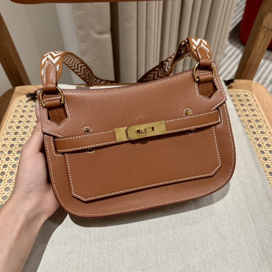 Mini Jypsiere Gold Swift Leather Bag with Gold Hardware and Adjustable Strap 6 i1692254995 1655 4