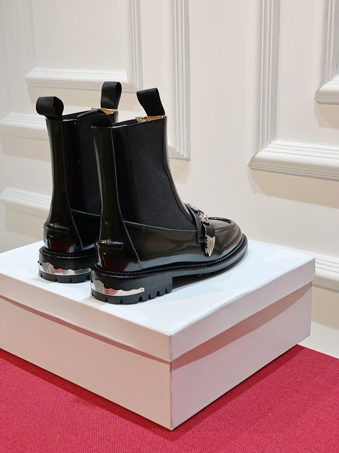 2023 Fall/Winter Toga Pulla Chelsea Badge Boots: Stylish & Comfortable Footwear - 图片 6