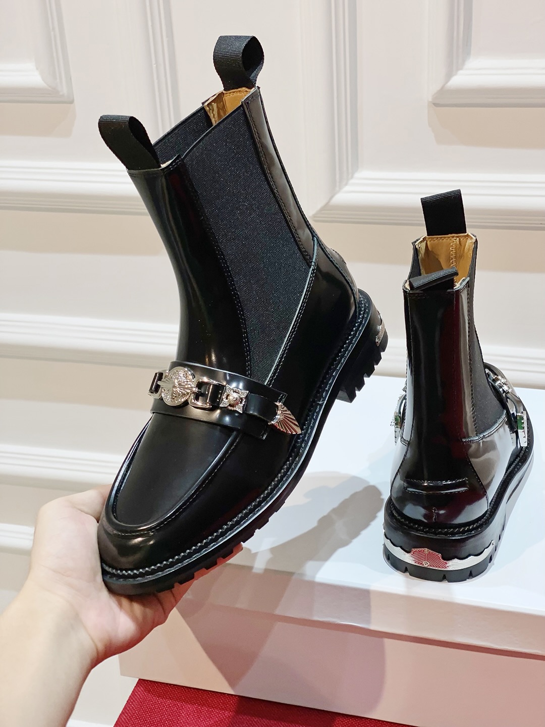 2023 Fall/Winter Toga Pulla Chelsea Badge Boots: Stylish & Comfortable Footwear - 图片 8