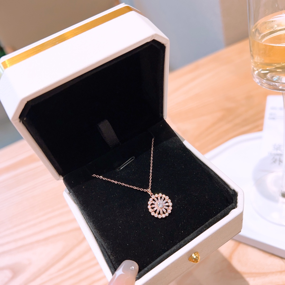 フレッシュニッケル無添加銀ネックレスゴールド 婚姻届提出