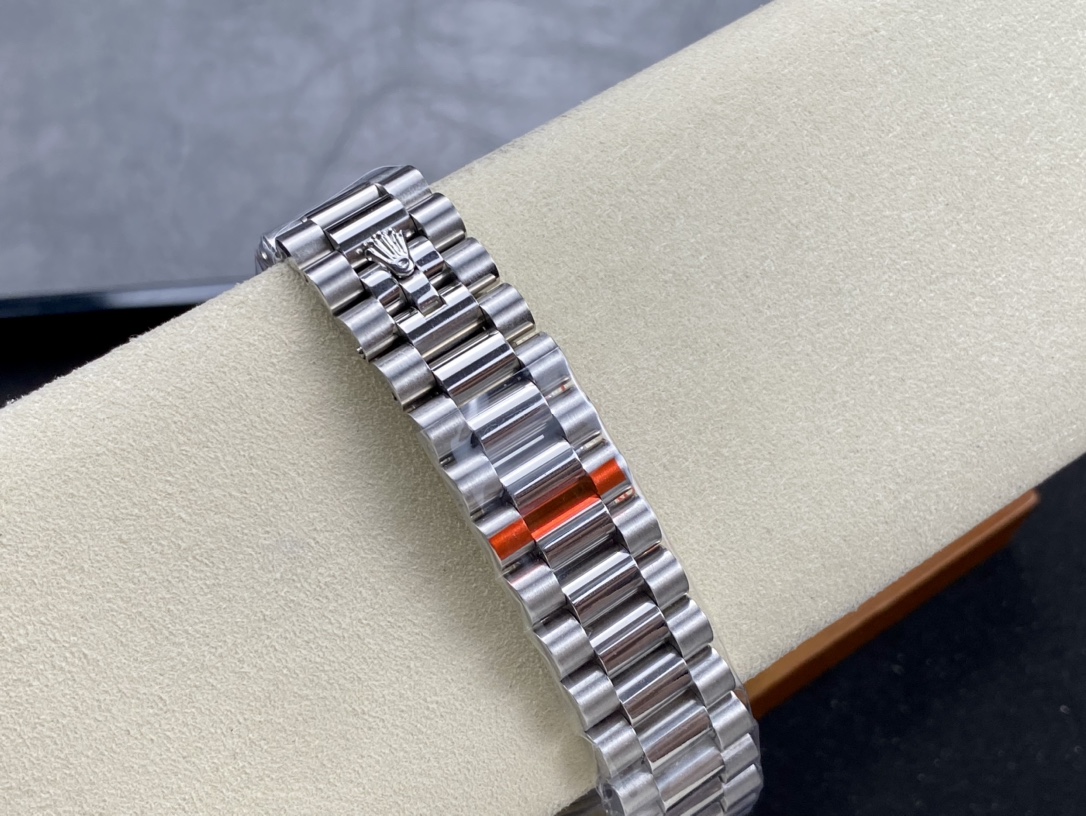 SK厂 劳力士Rolex 双历 星期日志型シリーズ 40mm - 高級男士腕時計