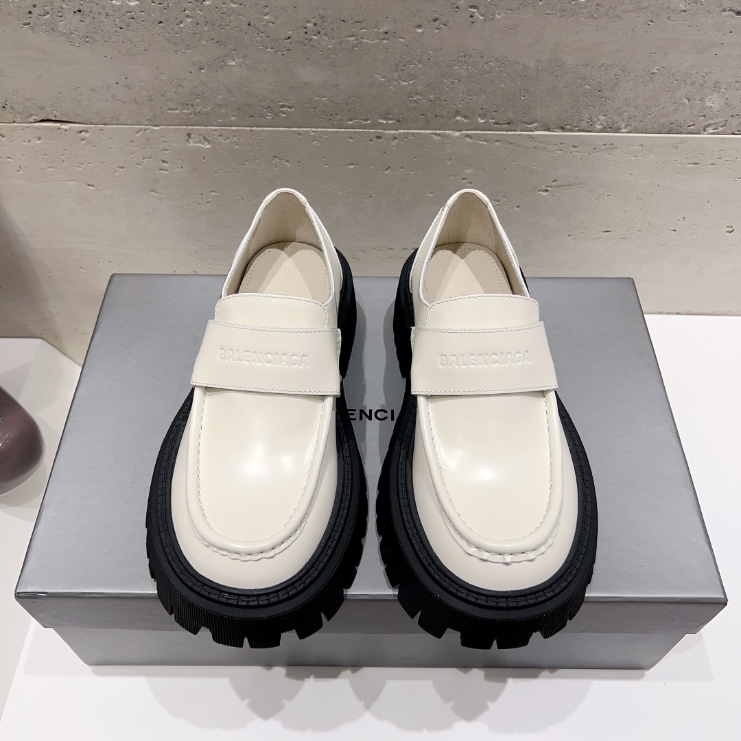 Balenciaga Shoes Loafers Women Cowhide Genuine Leather Fall/Winter Collection