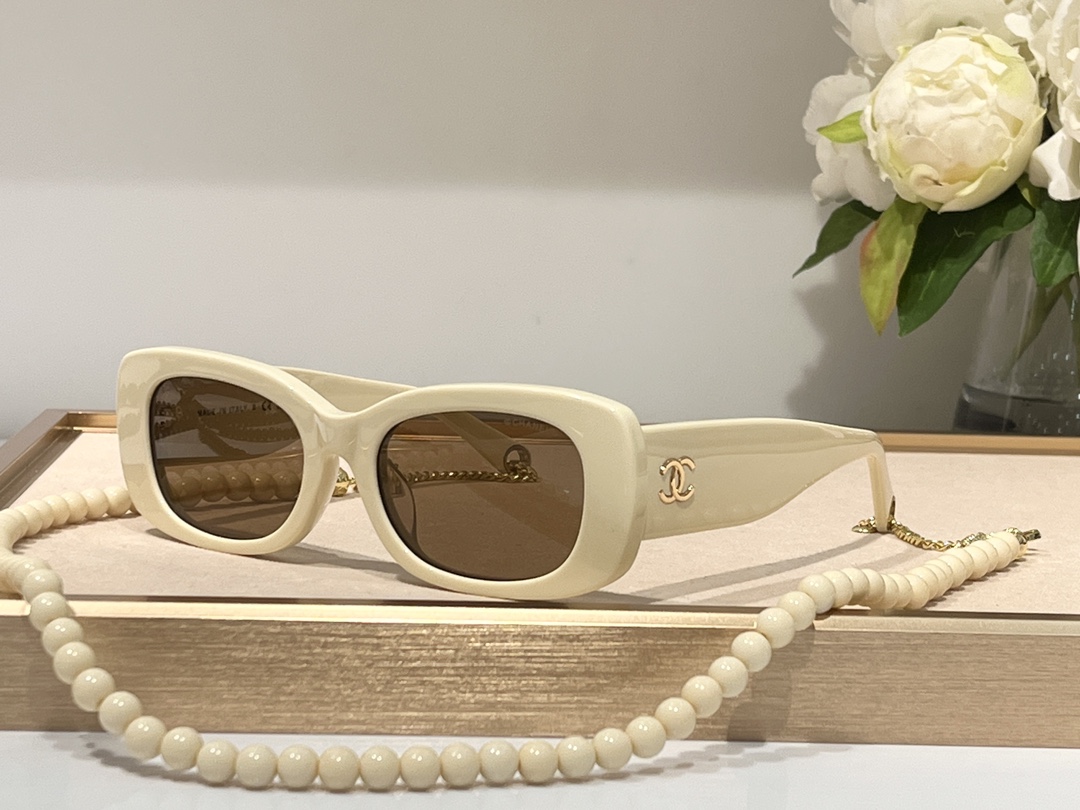  Chanel*TOP QUALITY 
MODCH5488 
size52口19口145
