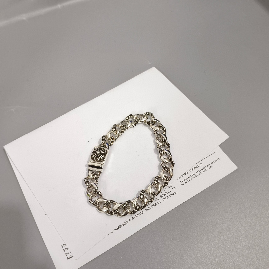 クロムハーツ 十字架半花手链 美しいデザイン