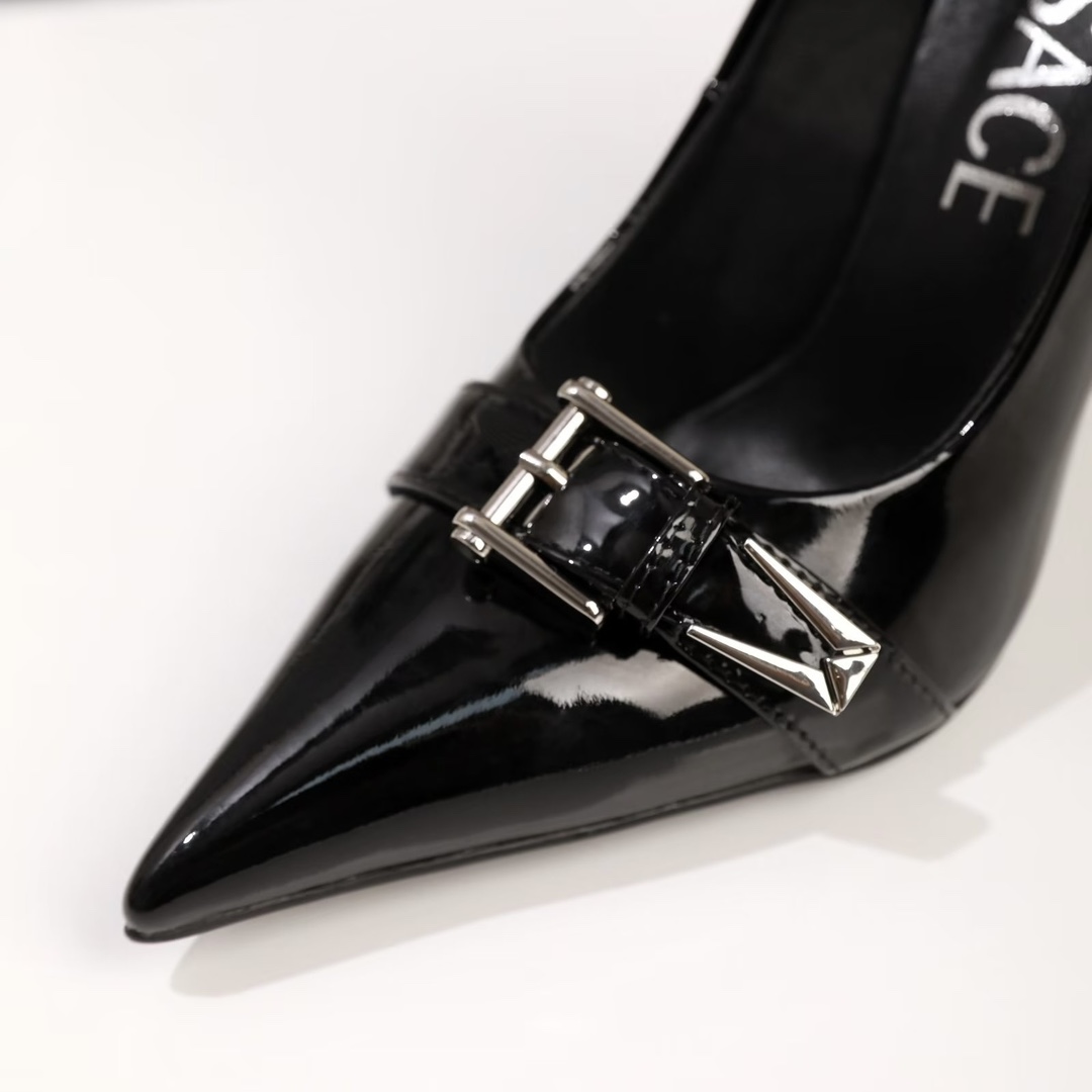 35-42 yardas, fábrica Versace nuevos zapatos individuales de cuero puntiagudo, con curvas con Logo m