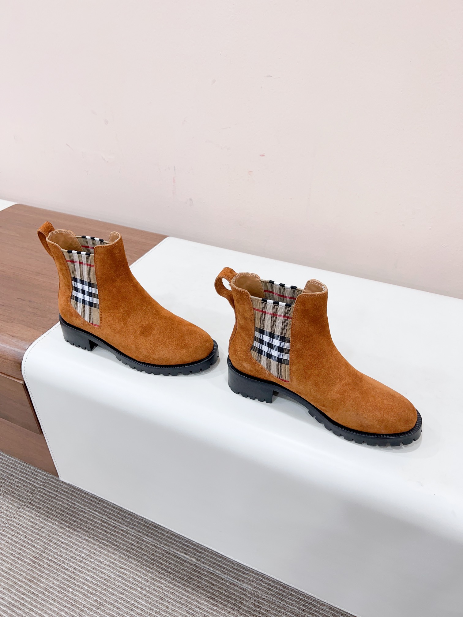 Burberry 2023ss Certified Korean-Style Bike Boots and Italian Chelsea Boots Overview - 图片 6