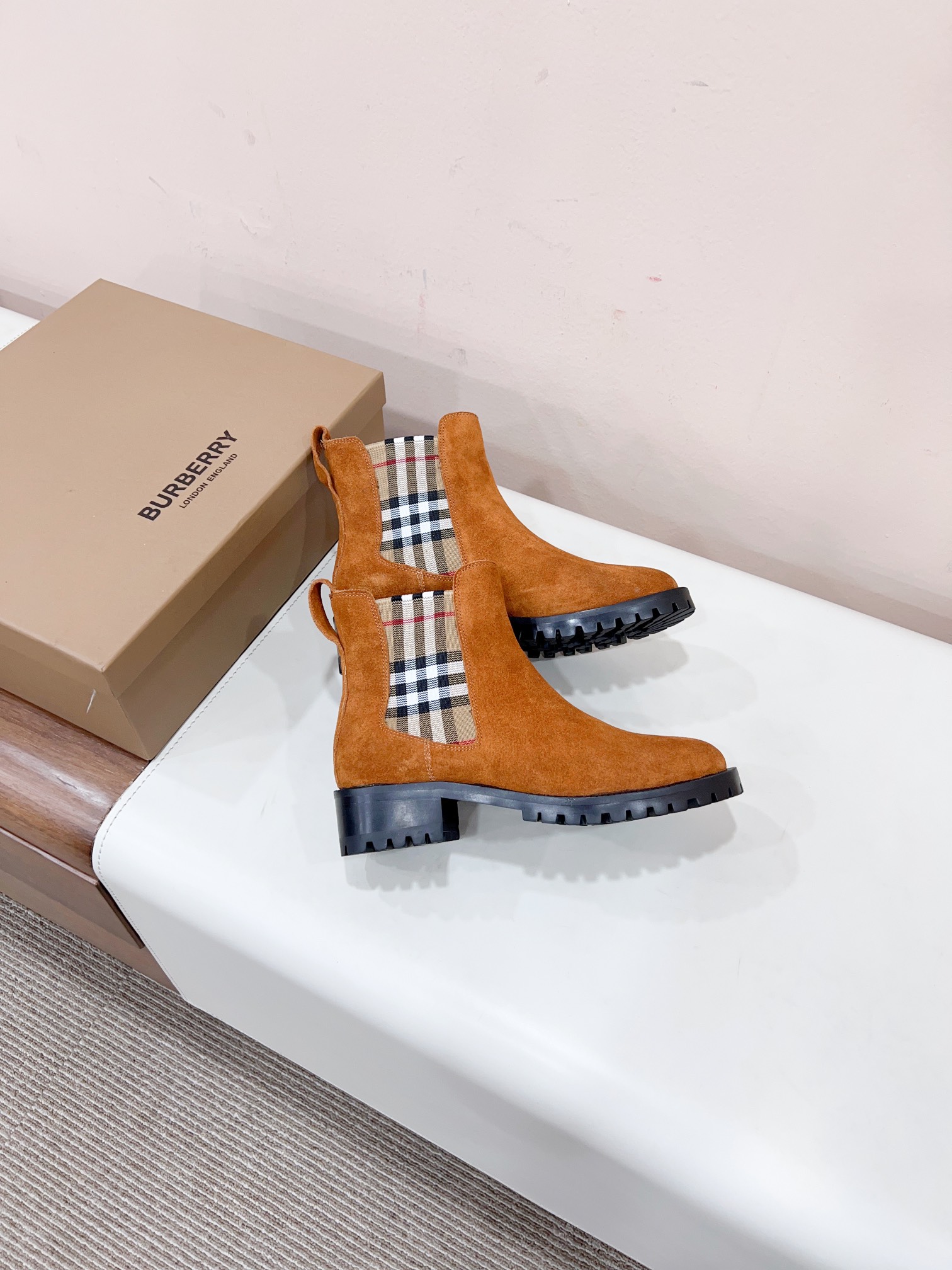 Burberry 2023ss Certified Korean-Style Bike Boots and Italian Chelsea Boots Overview - 图片 2