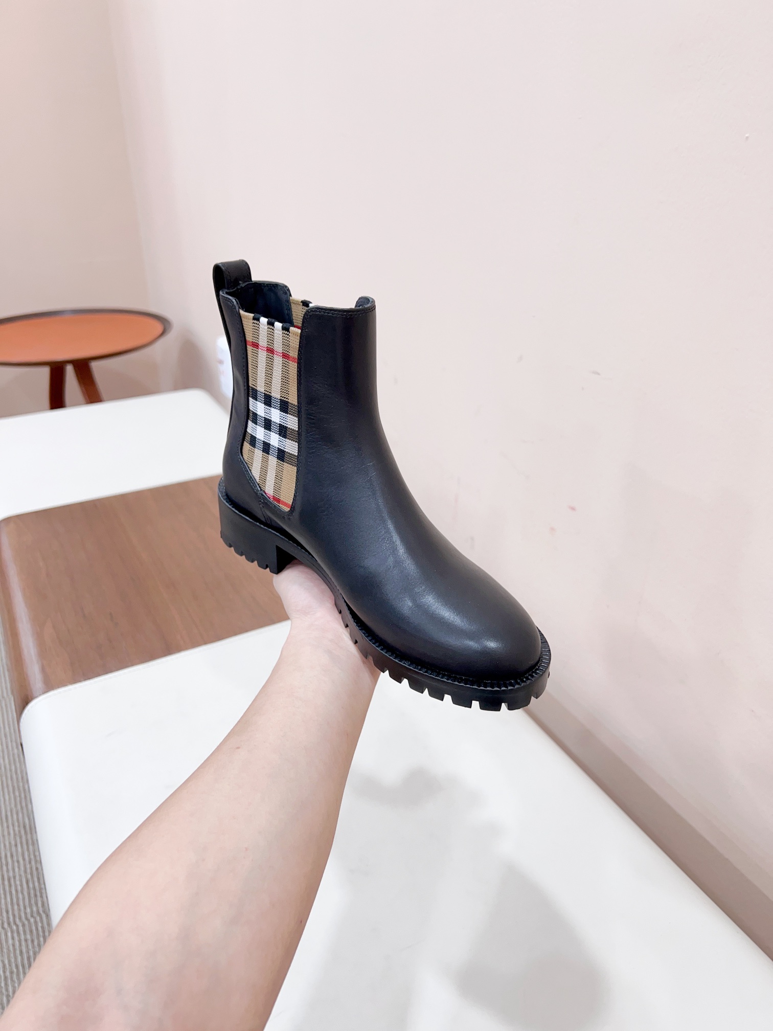 Burberry 2023ss Certified Boots: Korean-Style with Italian Leather, Best Value for Money - 图片 5