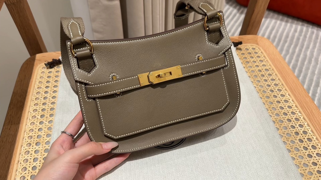 Mini Jypsiere Etoupe Swift Leather Gold Hardware Handmade Shoulder Bag