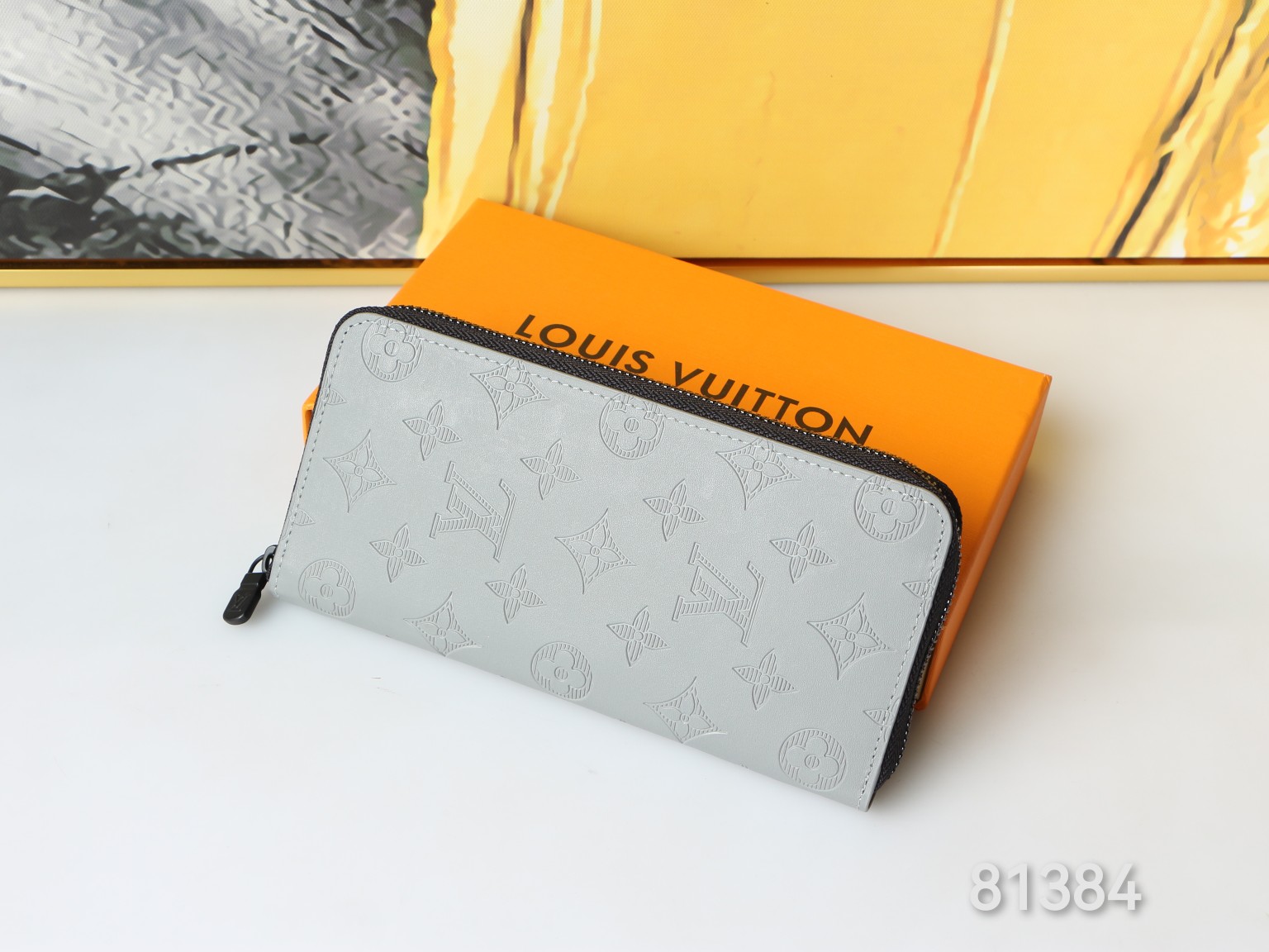 Leather wallet interior with compartments