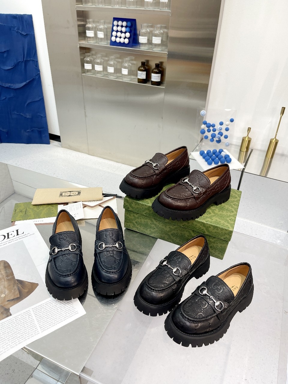 Gucci 23🆕Los nuevos mocasines con plataforma y suela gruesa con doble GG son un éxito en la feria 🔥 La versión origin…
