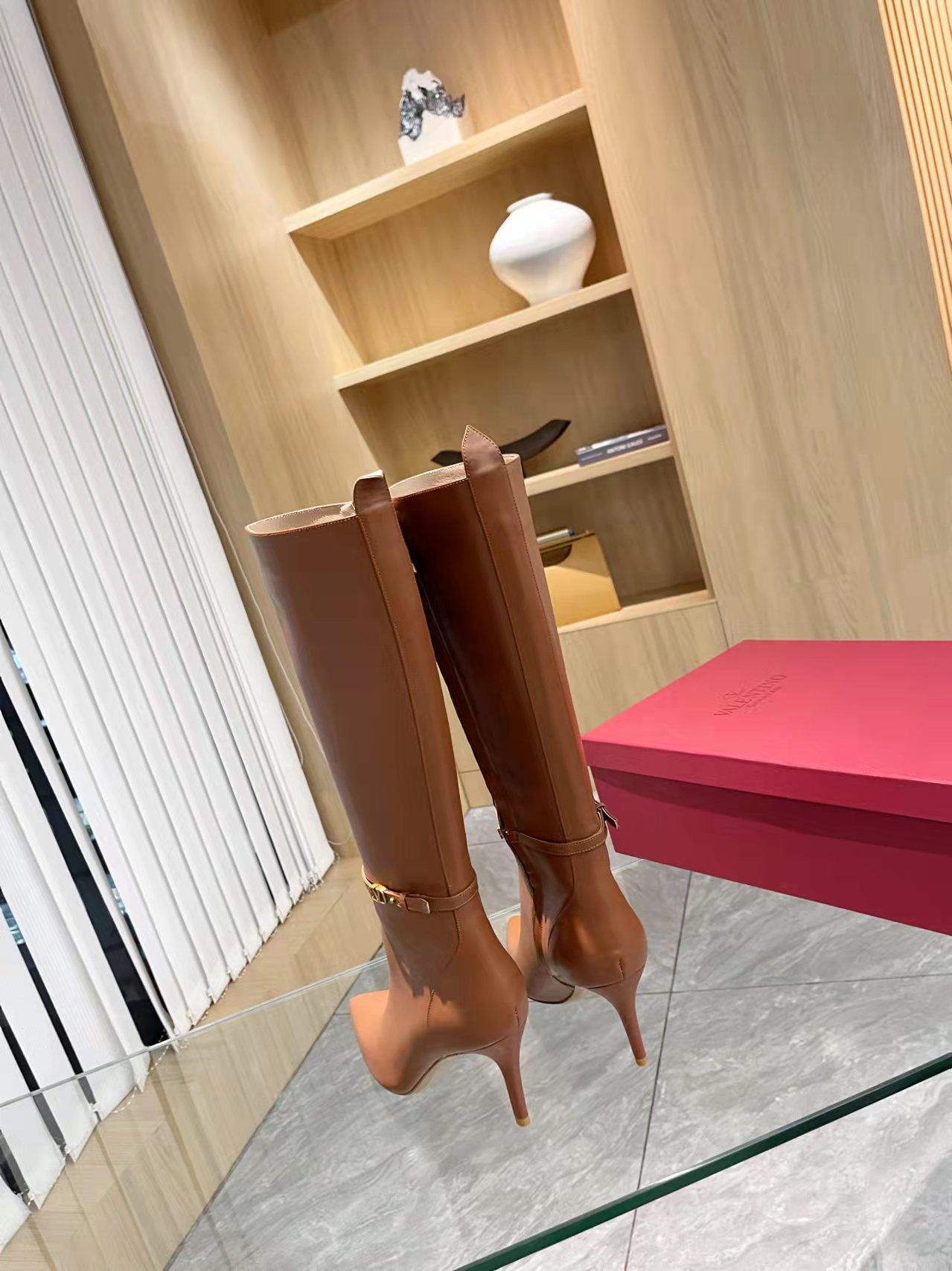 [Valentino] Valentino otoño e invierno botas de moda de las mujeres: en el pie cómodo y versátil tej