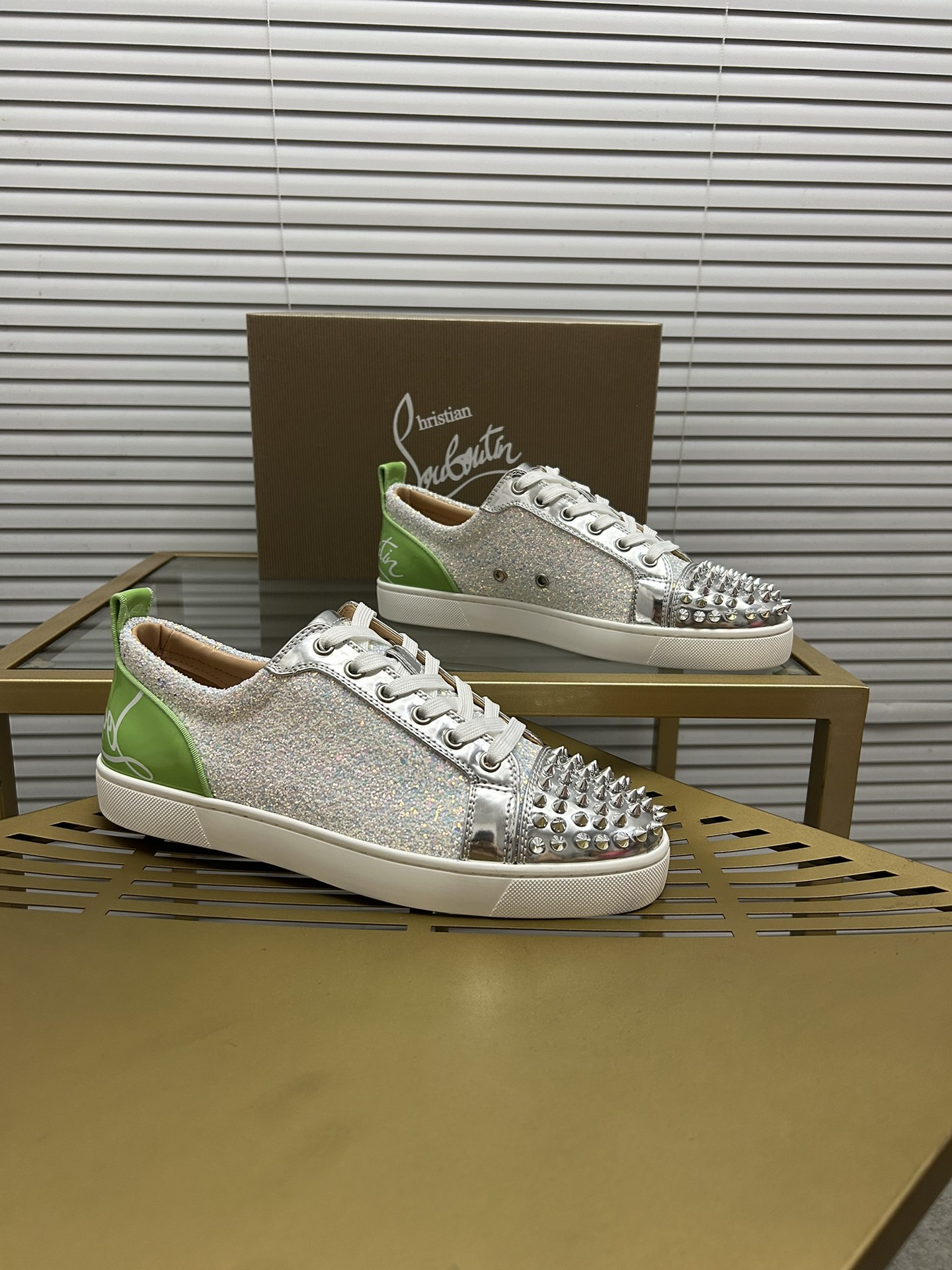 precio de fábrica. christian louboutin (CL zapatos inferiores rojos) serie contador, parejas boardsh