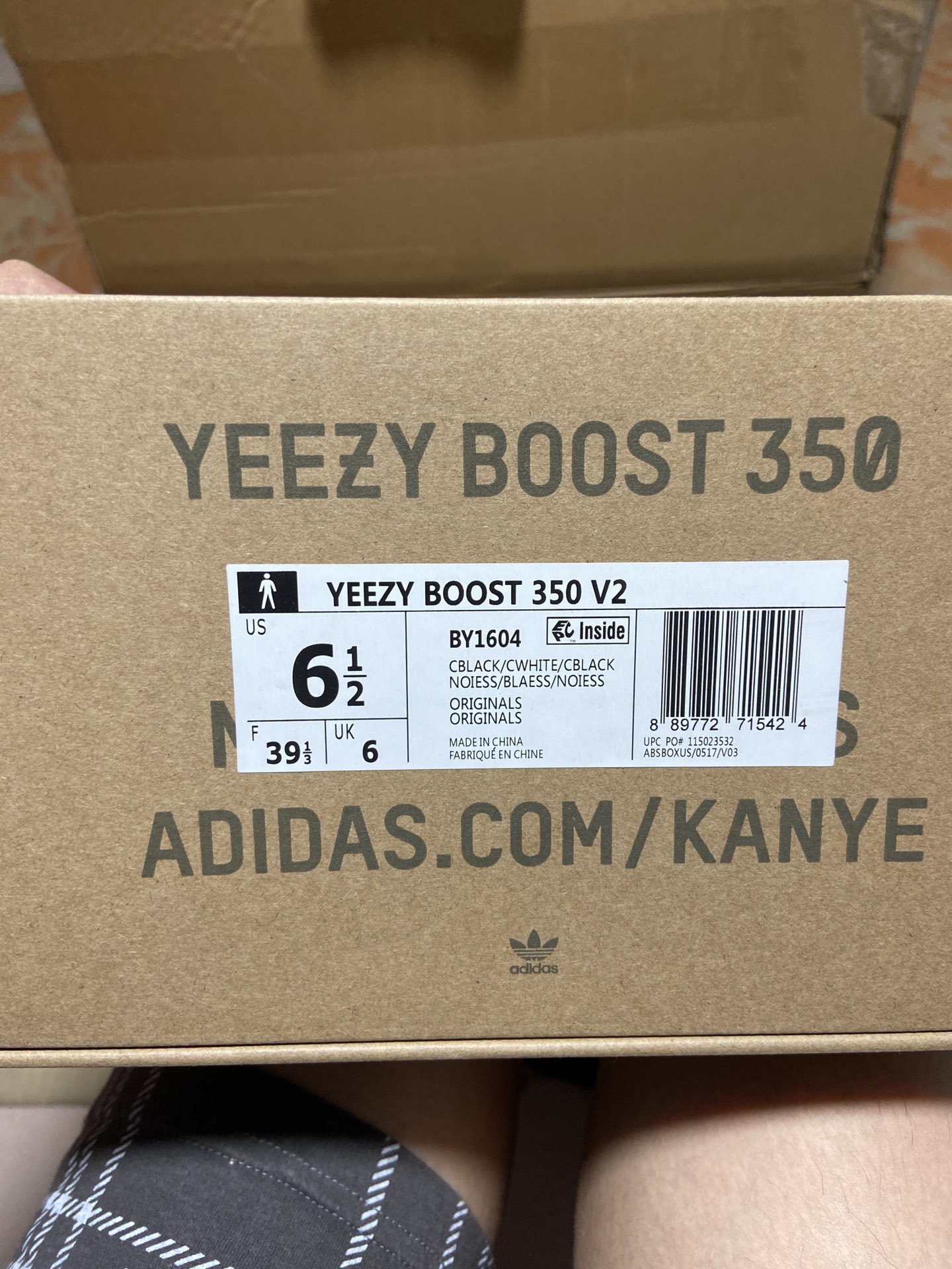 Yeezy350黑白尺码36-48总