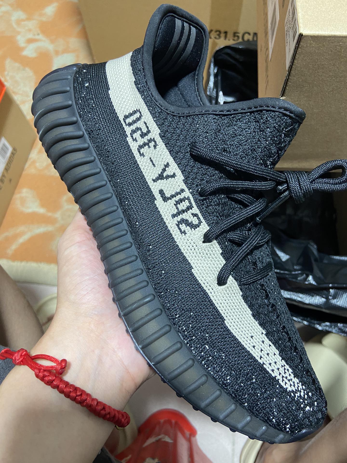 Yeezy350黑白尺码36-48总