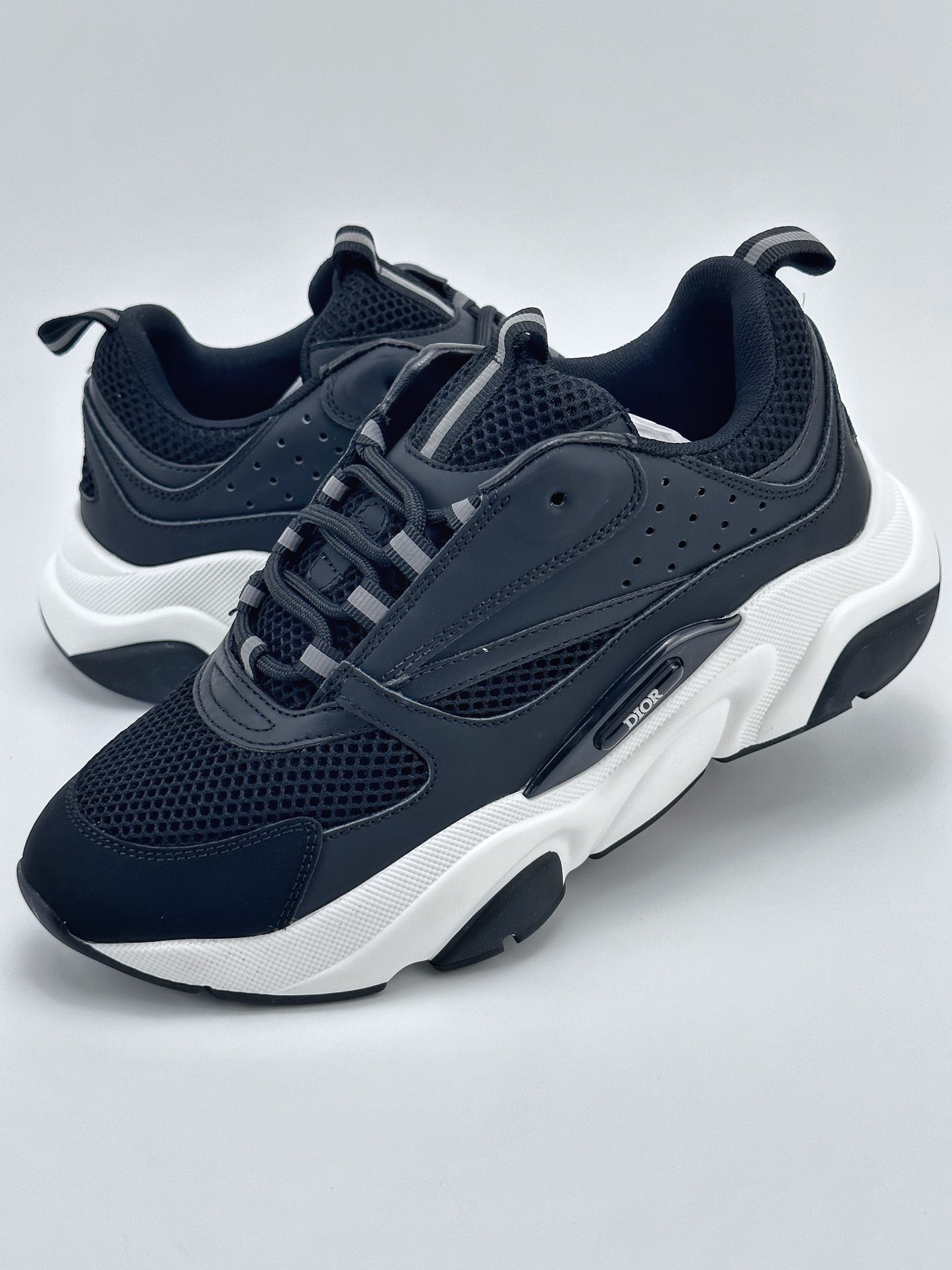 Dior B22 series sports shoes dad shoes