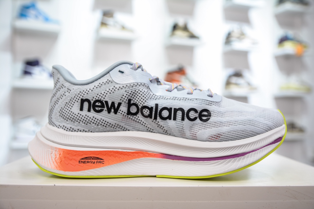 The strongest new G pure original New Balance FuelCell SuperComp Trainer V2 MRCXLG3