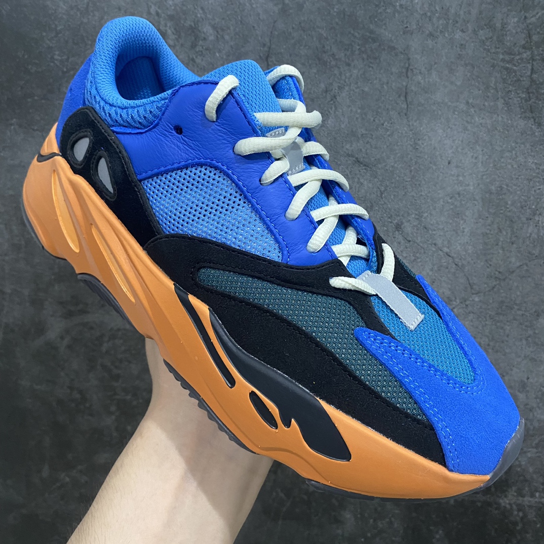 纯原版本Yeezy700BrightBlue蓝橙色GZ0541市场最坚挺的版本此版本也不会随着市场的动荡