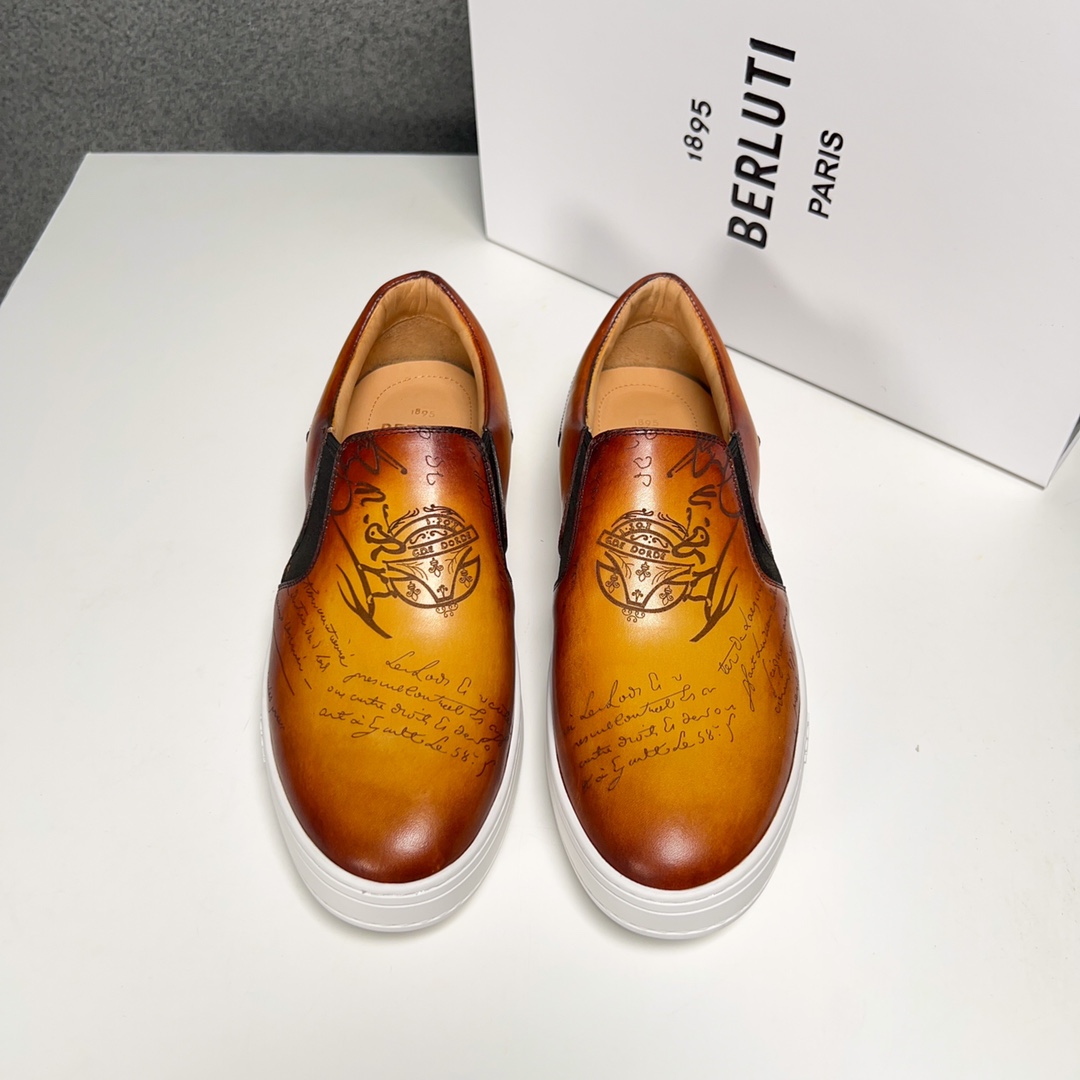 430BerlutiBerluti Men's SneakersEste zapato excepcionalmente moderno rompe moldes con un empeine de 
