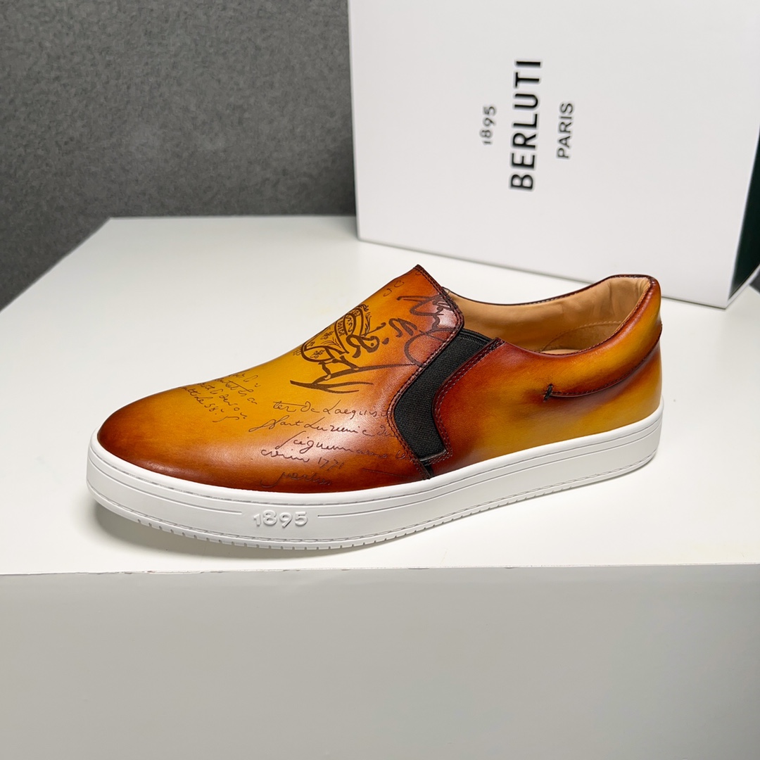 430BerlutiBerluti Men's SneakersEste zapato excepcionalmente moderno rompe moldes con un empeine de 