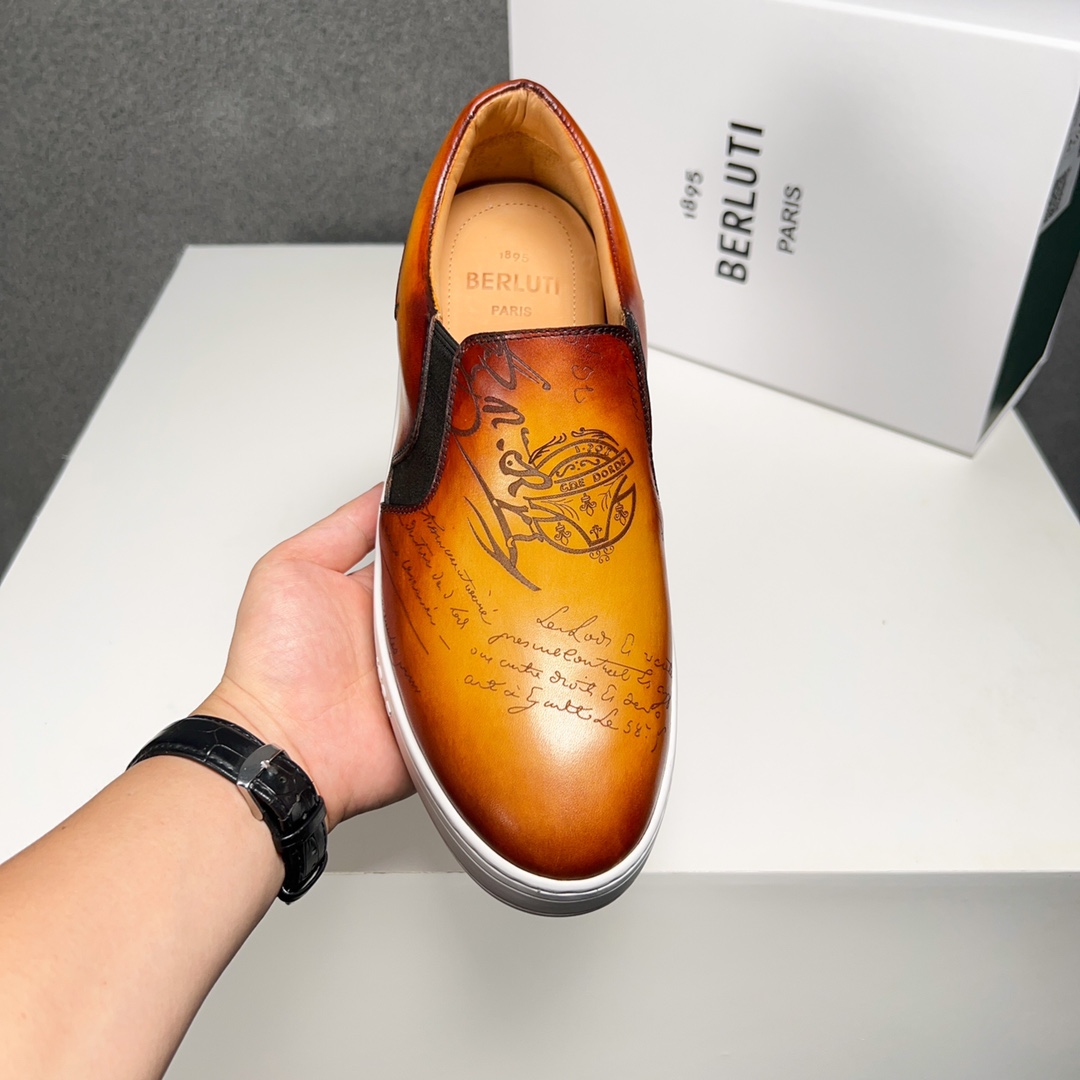 430BerlutiBerluti Men's SneakersEste zapato excepcionalmente moderno rompe moldes con un empeine de 
