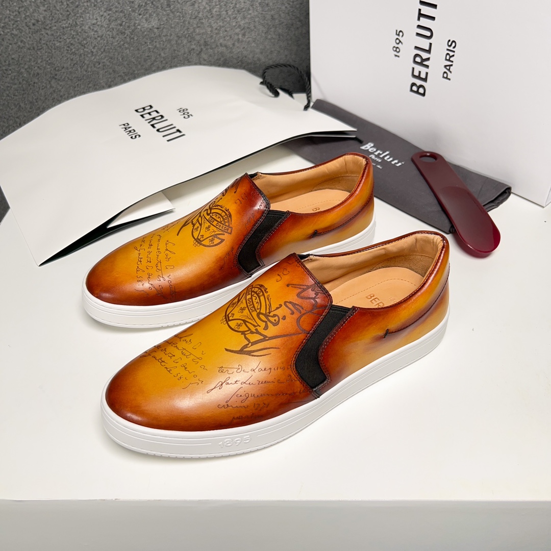 430BerlutiBerluti Men's SneakersEste zapato excepcionalmente moderno rompe moldes con un empeine de 