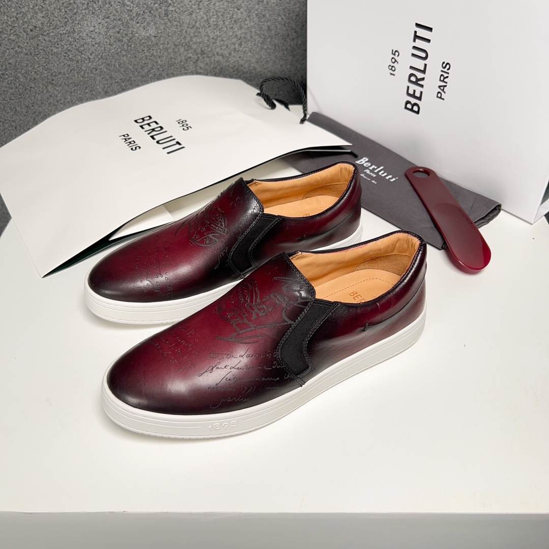 430BerlutiBerluti Men's SneakersEste zapato excepcionalmente moderno rompe moldes con un empeine de 
