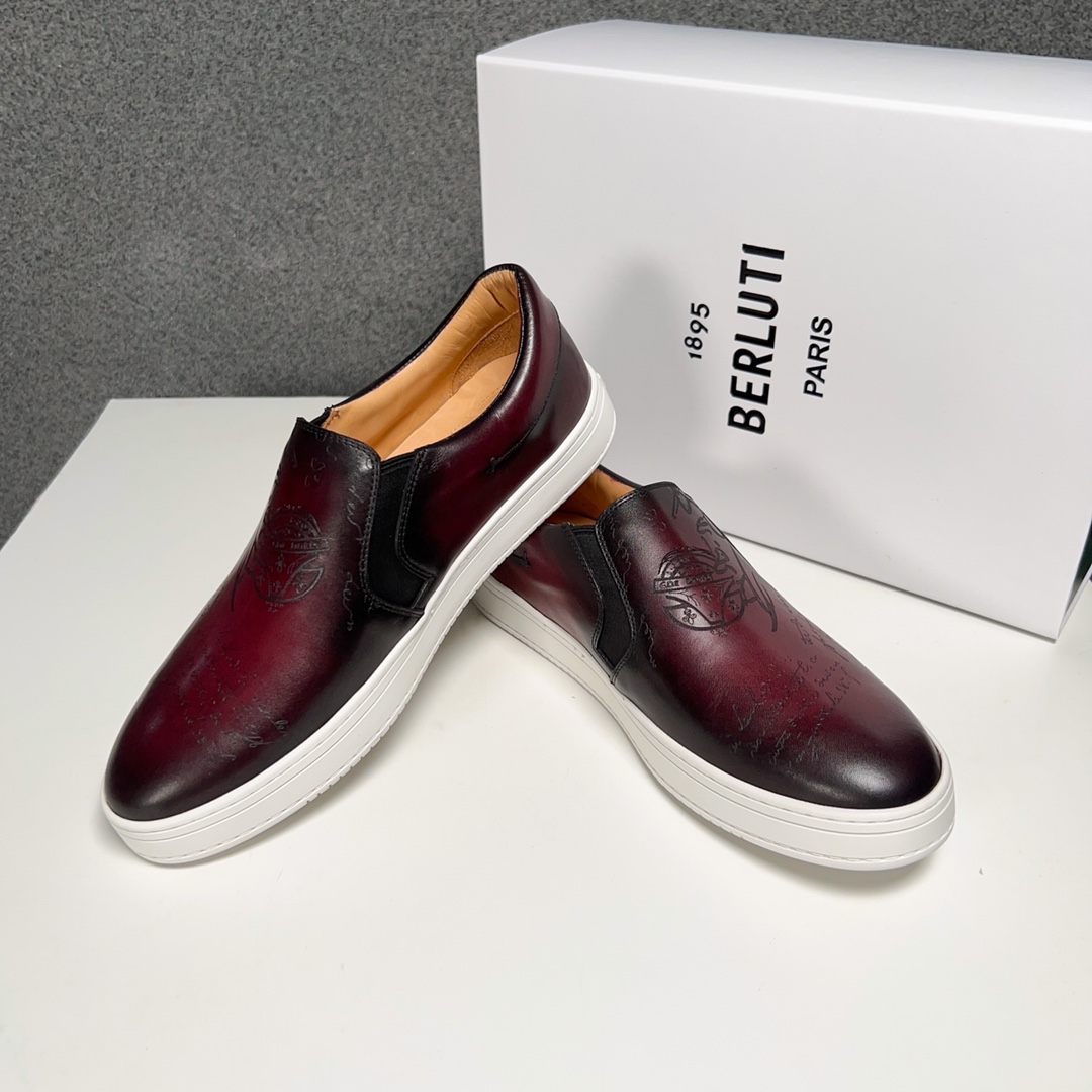 430BerlutiBerluti Men's SneakersEste zapato excepcionalmente moderno rompe moldes con un empeine de 