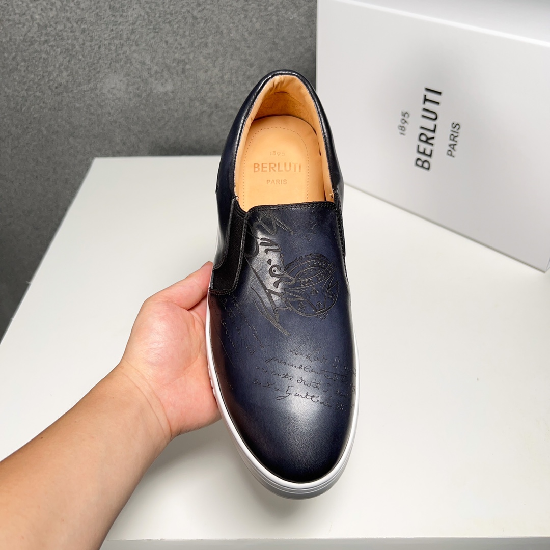 430BerlutiBerluti Men's SneakersEste zapato excepcionalmente moderno rompe moldes con un empeine de 