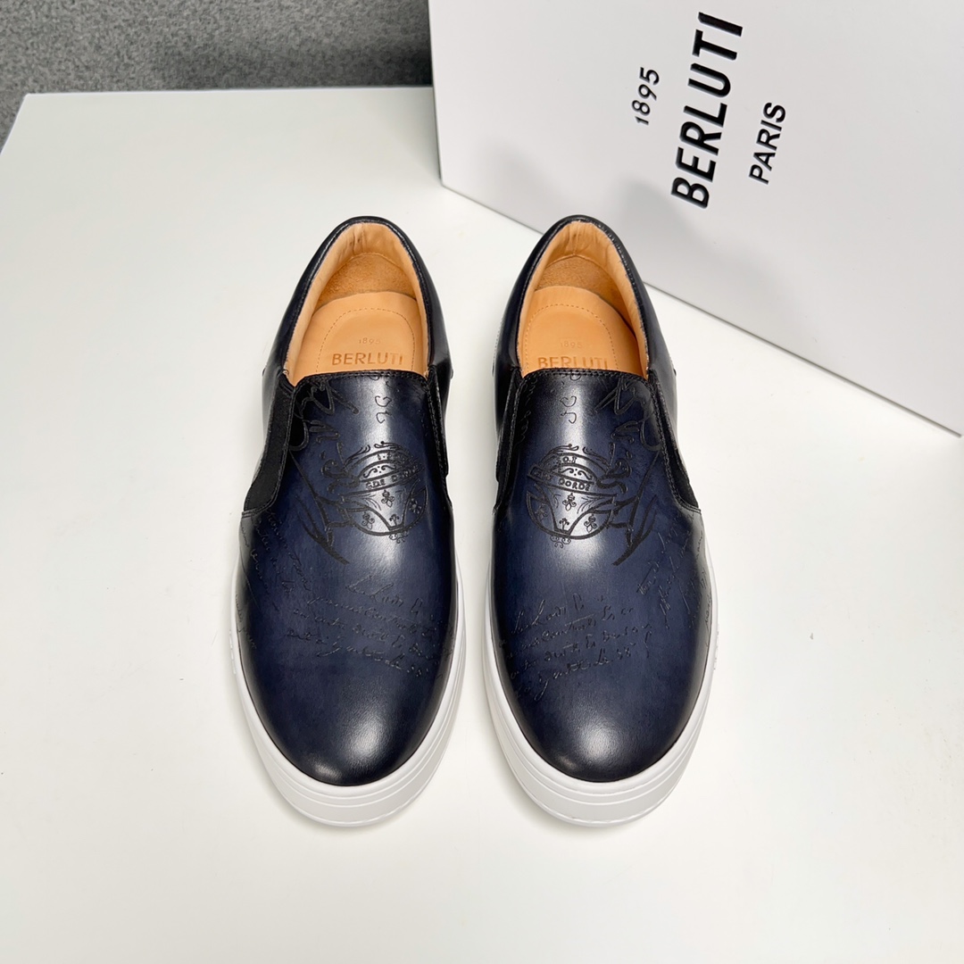 430BerlutiBerluti Men's SneakersEste zapato excepcionalmente moderno rompe moldes con un empeine de 