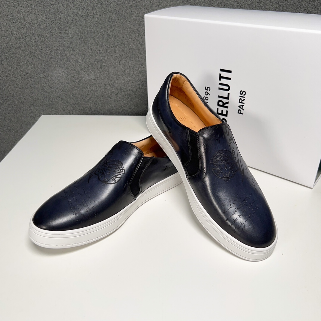 430BerlutiBerluti Men's SneakersEste zapato excepcionalmente moderno rompe moldes con un empeine de 