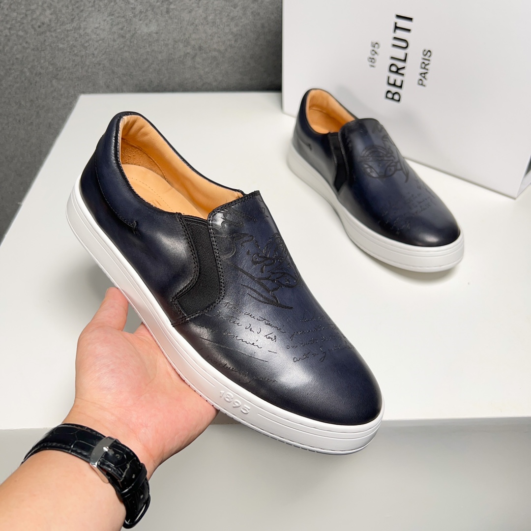 430BerlutiBerluti Men's SneakersEste zapato excepcionalmente moderno rompe moldes con un empeine de 