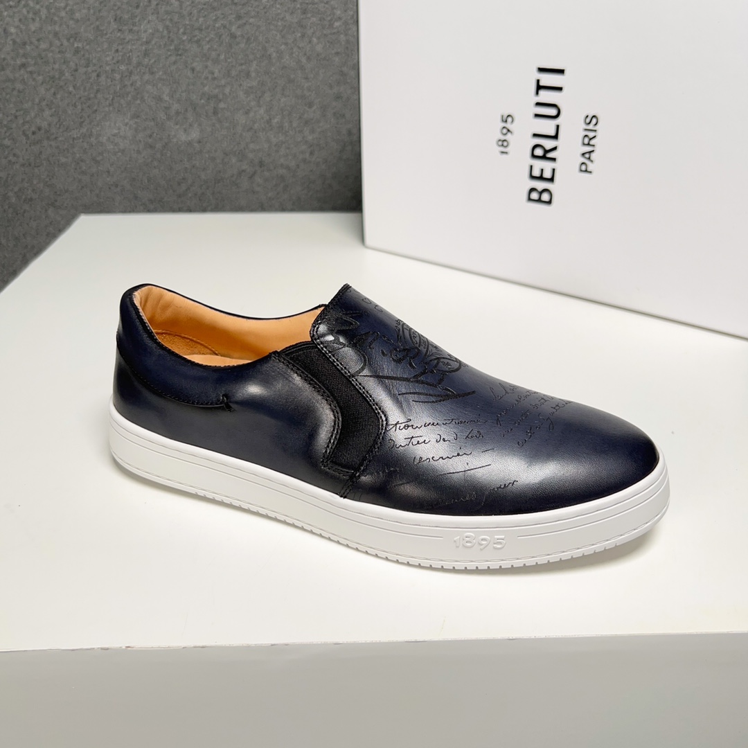 430BerlutiBerluti Men's SneakersEste zapato excepcionalmente moderno rompe moldes con un empeine de 